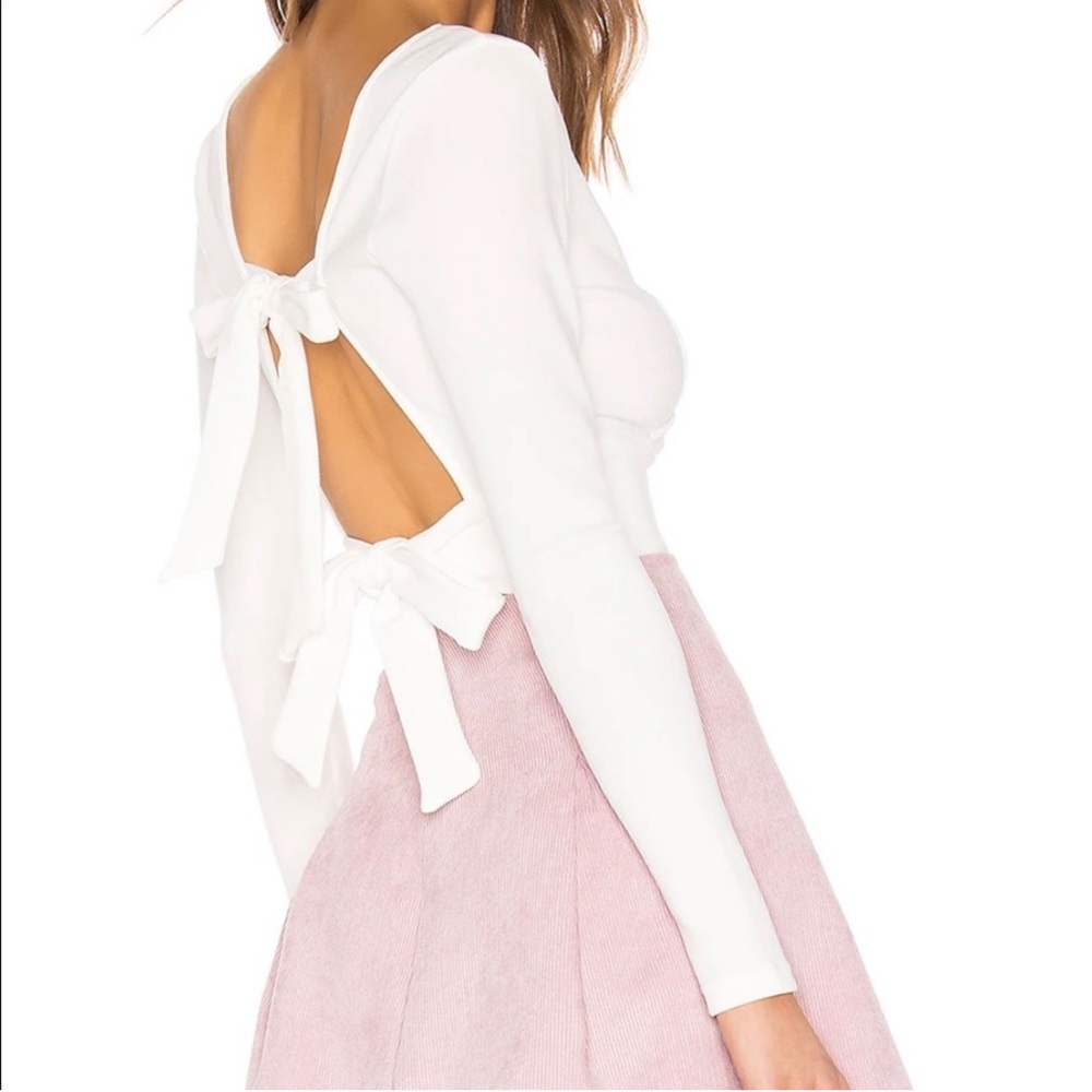 superdown White Long Sleeve Crop Top